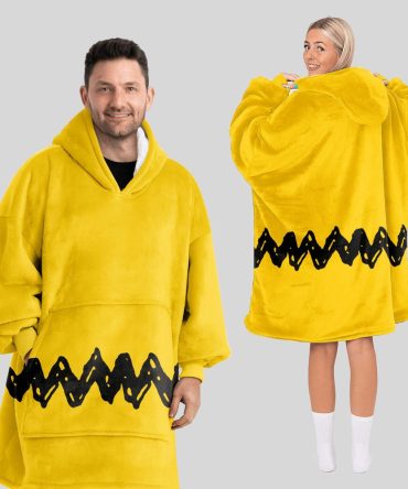 Snoopy  Adult C.B. Unisex Blanket Hoodie