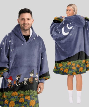 Adult Peanuts Halloween Night Walk Unisex Blanket Hoodie