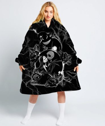 Cozy Gothic Hooded Blanket - Lightning & Roses Design, Perfect Gift For Fans