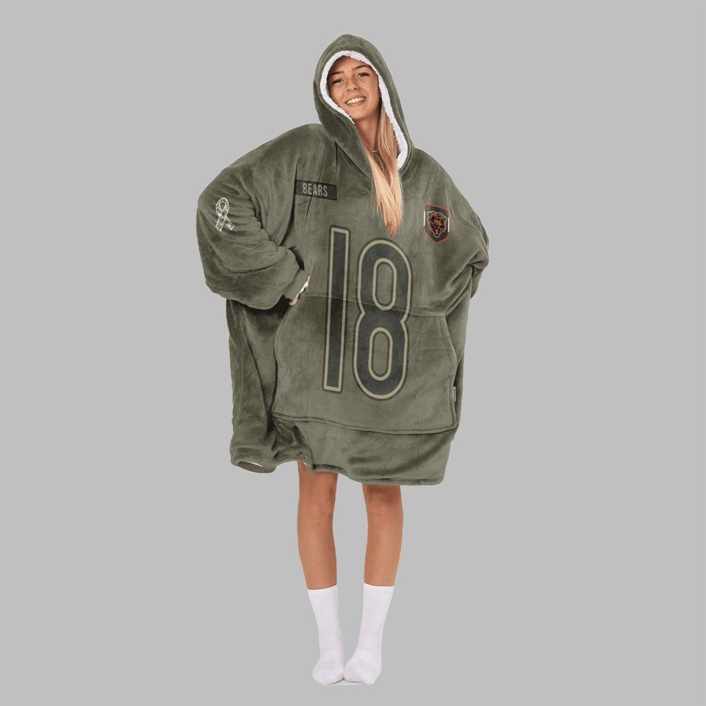 2025 Williams 18 Bears Football Blanket Hoodie - Image 2