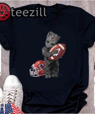 Baby Groot Hug Kansas City Chiefs Tee Shirt