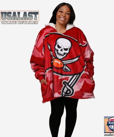 Tampa Bay Buccaneers Camo Fleece Oodie, Blanket Hoodie Hooded Blanket