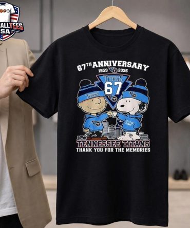 Charlie Brown Fist Bump Snoopy 67Th Anniversary 1959-2026 Tennessee Titans Thank You For The Memories Signature Unisex Shirt