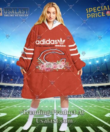 All Day I Dream About Chicago Bears Hooded Blanket