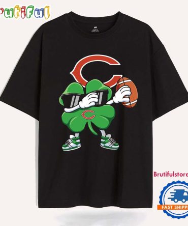 Dabbing Shamrock Football St Patricks Day Chicago Bears Nfl 2025 T Shirt