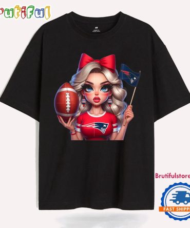 Girl Hold Flag Cheer Football Team Win Super Bowl New England Patriots T Shirt