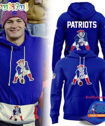 New England Patriots Throwback Historic Royal Pullover Hoodie Shirt