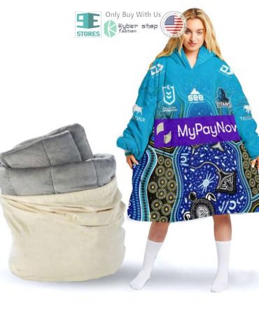 Best Personalized Gold Coast Titans Tribal Hooded Blanet Hoodie