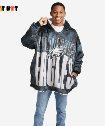 Philadelphia Eagles Camouflage Fleece Blanket Hoodie